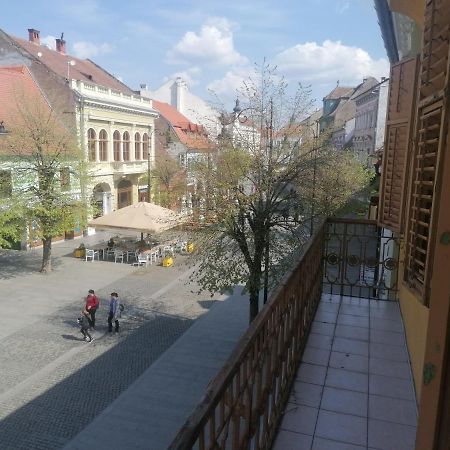 Apartamento Apartament Royal Sibiu Exterior foto
